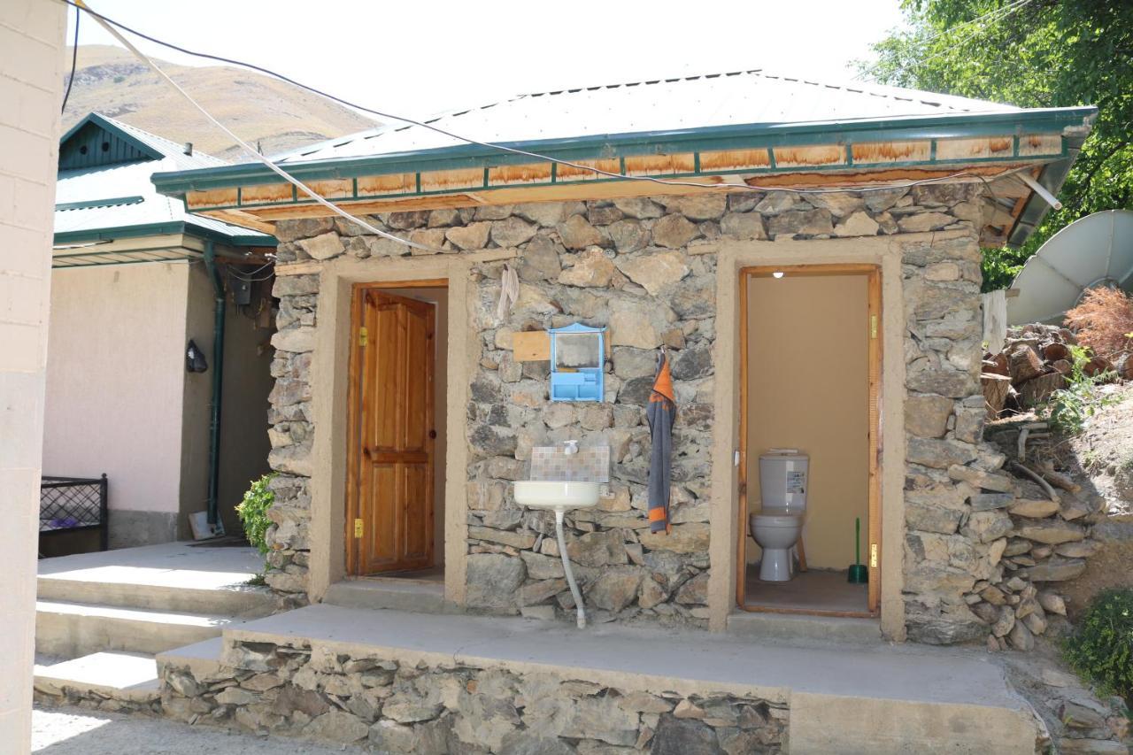 Hayat Nuratau Mountain Guesthouse Yukary-Ukhum Extérieur photo