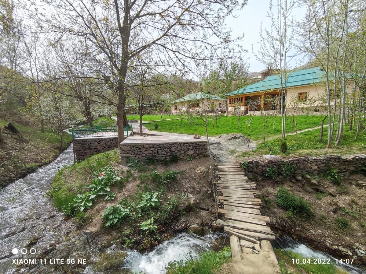 Hayat Nuratau Mountain Guesthouse Yukary-Ukhum Extérieur photo
