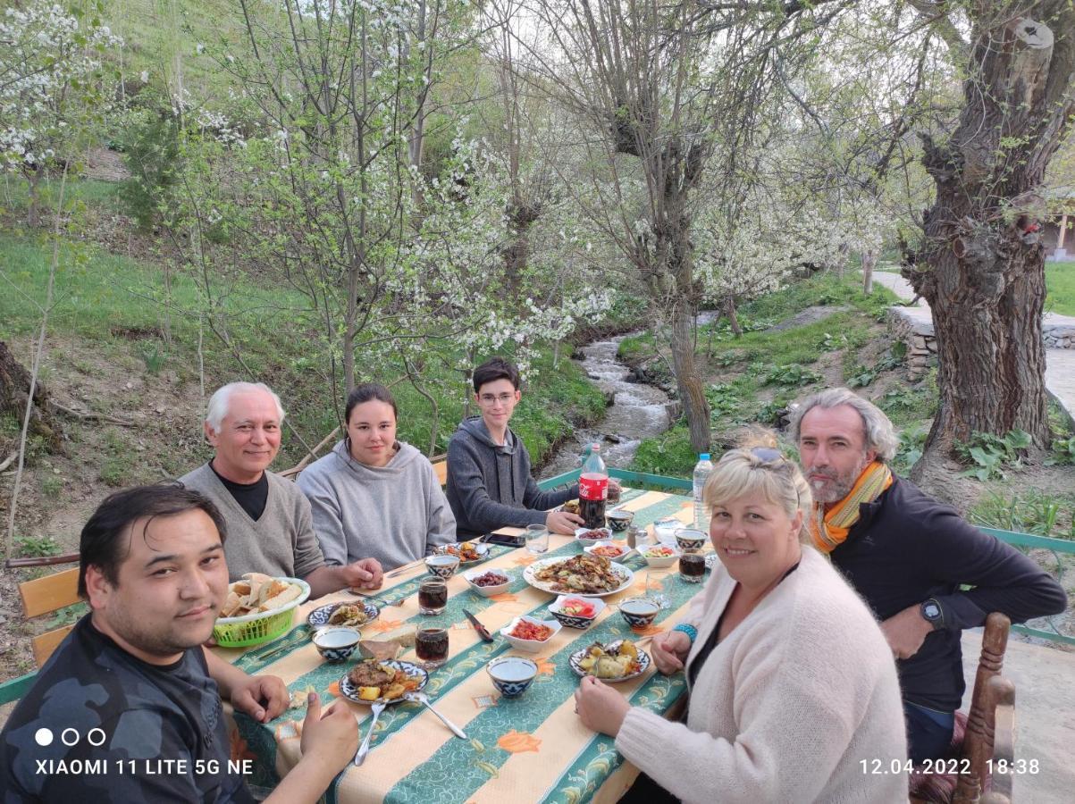 Hayat Nuratau Mountain Guesthouse Yukary-Ukhum Extérieur photo