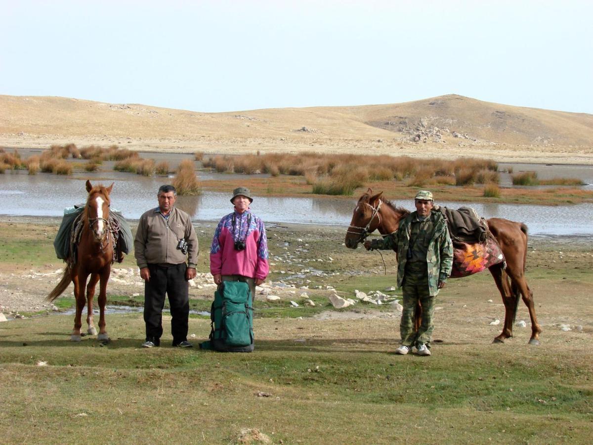 Hayat Nuratau Mountain Guesthouse Yukary-Ukhum Extérieur photo