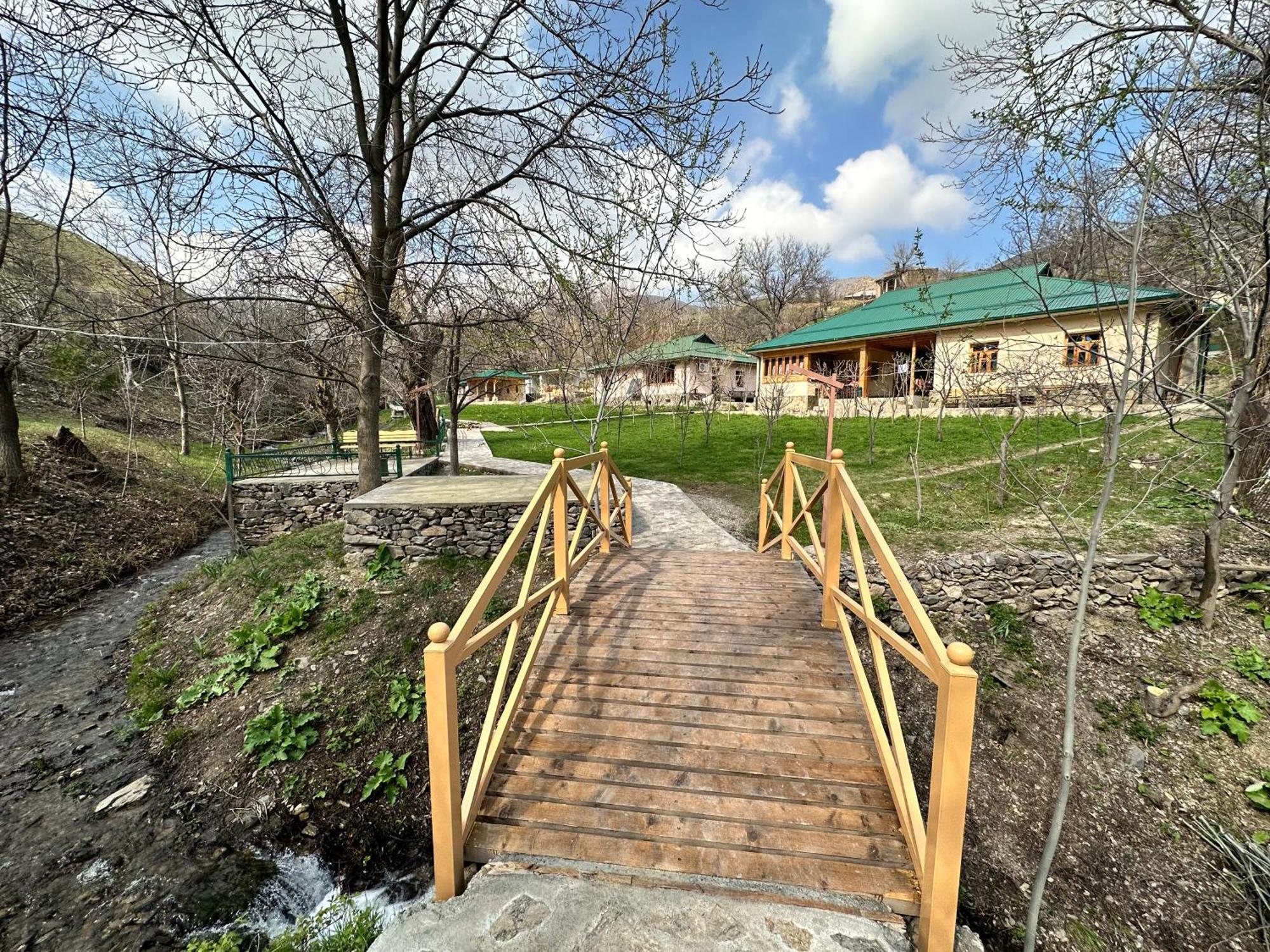 Hayat Nuratau Mountain Guesthouse Yukary-Ukhum Extérieur photo