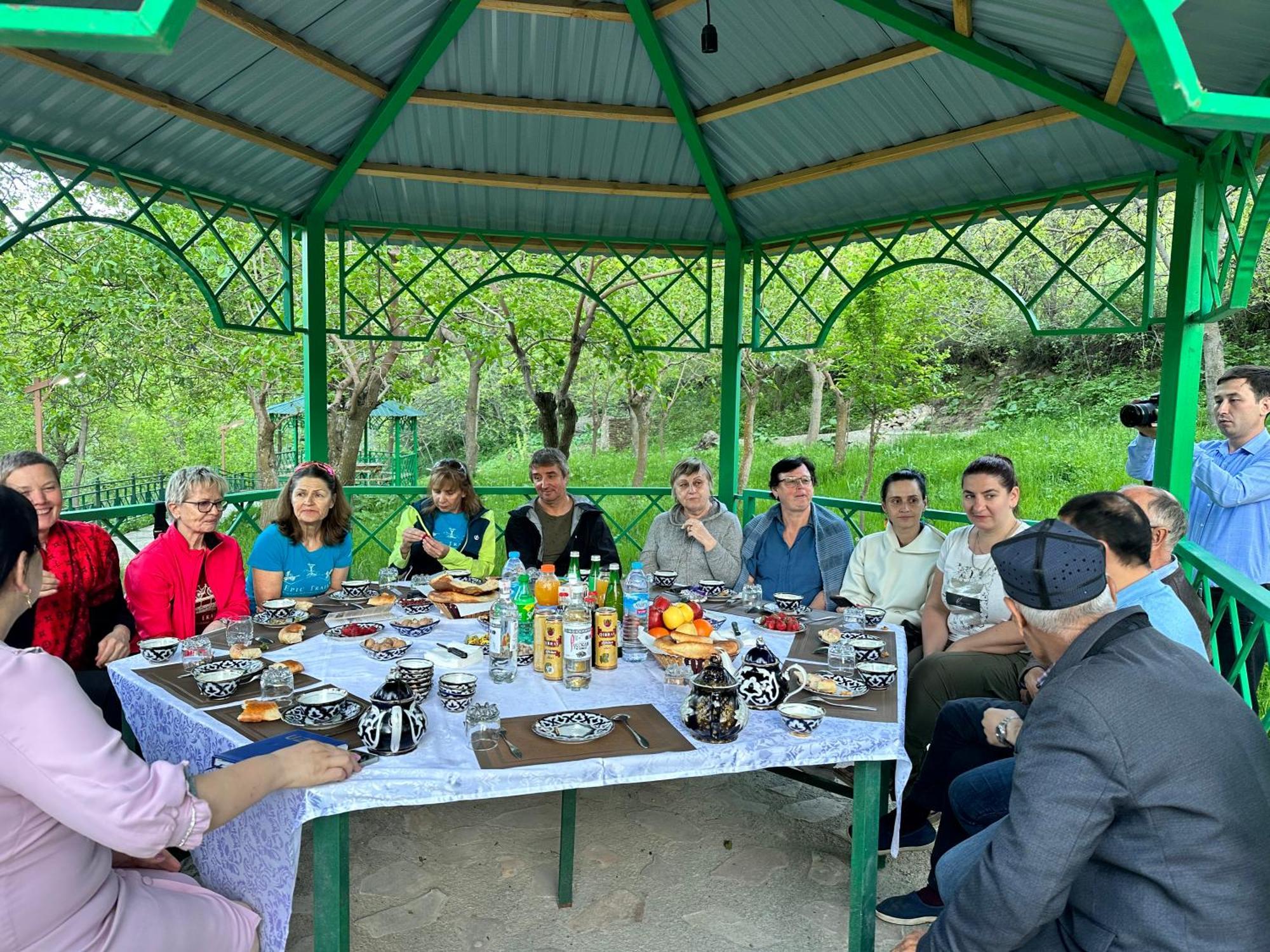 Hayat Nuratau Mountain Guesthouse Yukary-Ukhum Extérieur photo