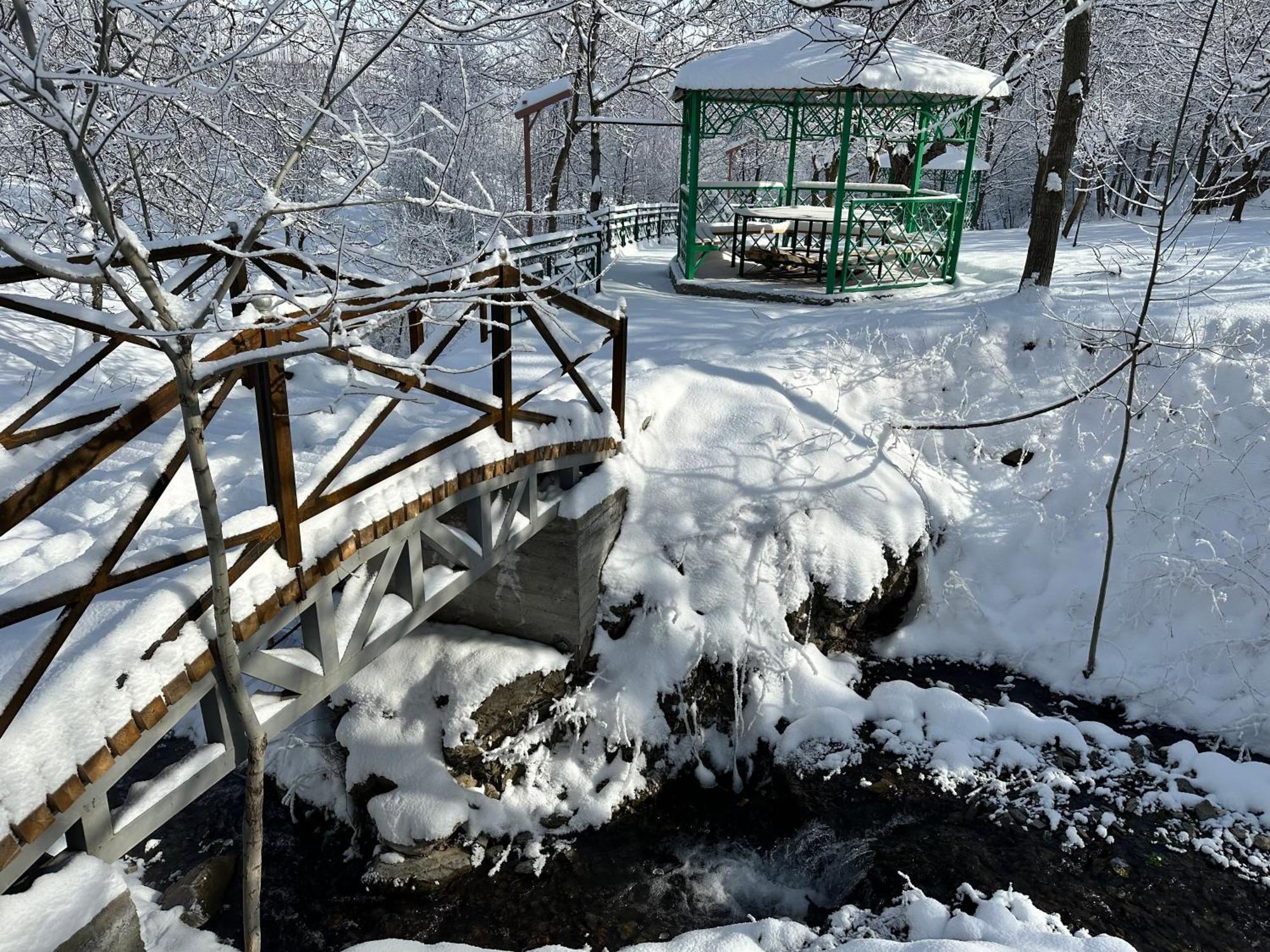 Hayat Nuratau Mountain Guesthouse Yukary-Ukhum Extérieur photo